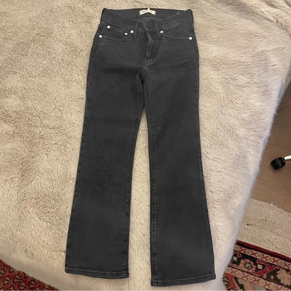Madewell Cali Demi boot cut black cropped Jean.